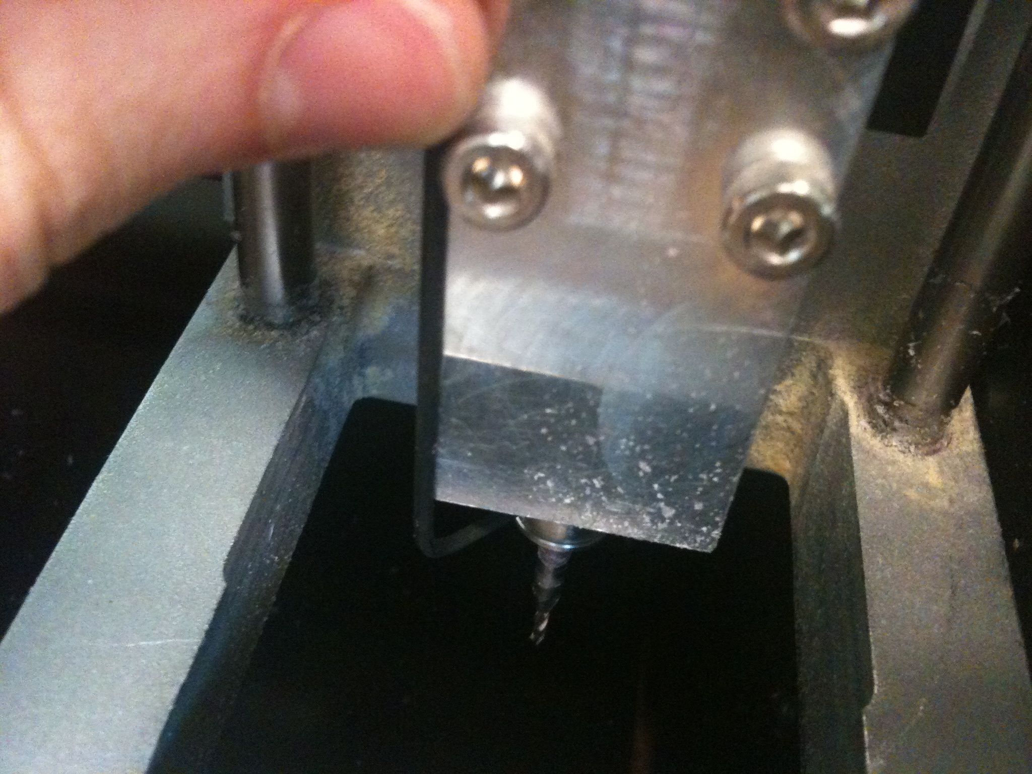 wow it's really difficult and annoying to tighten the bit in the collet because only the short end of the wrench is functional and it gets caught on everything.