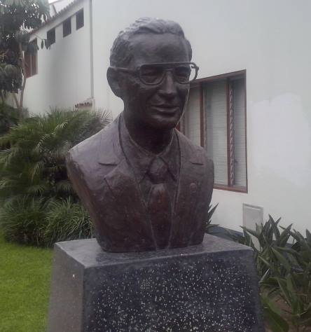 Prof. Valdez