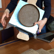 Making a frisbee composite using epoxy & burlap