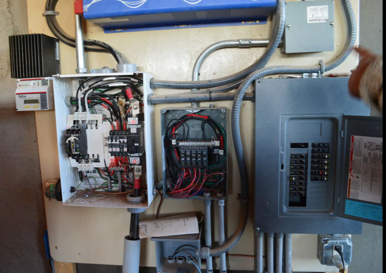 Electrical system : Charge controller, inverter