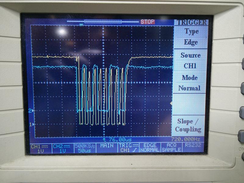 IMG_13_Accelerometer_SDA_SCL_on_oscilloscope