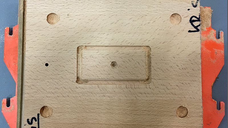 Damaged bottom part of the mold