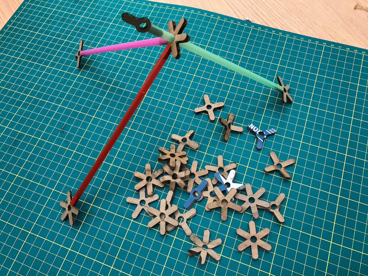 Connectors assembling with straws