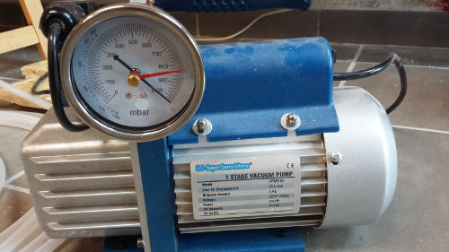 vacuum-pump.jpg