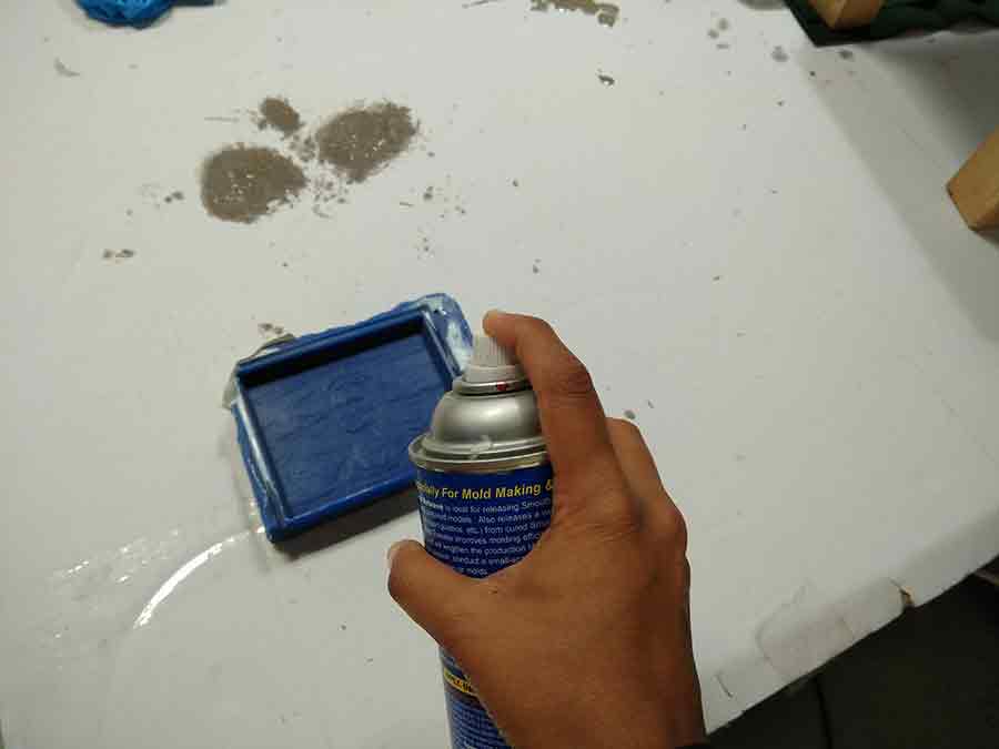 making the model for milling the mold