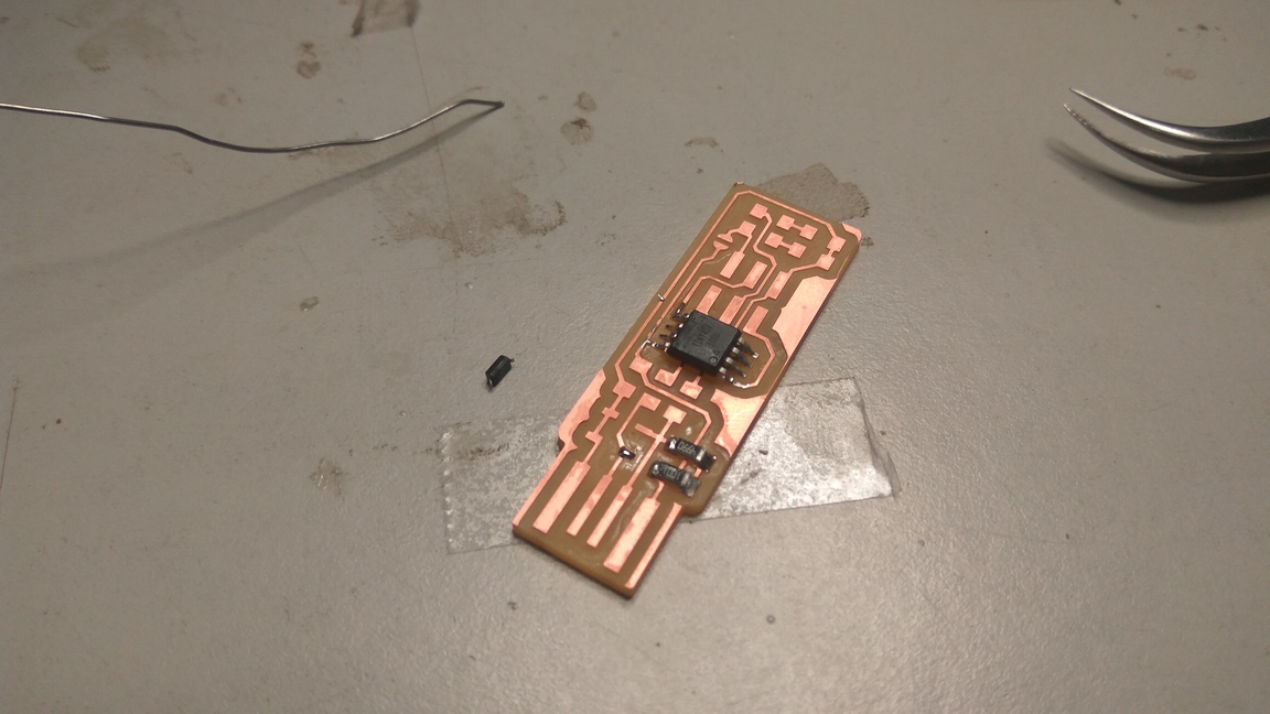 Soldering FabTiny USB 