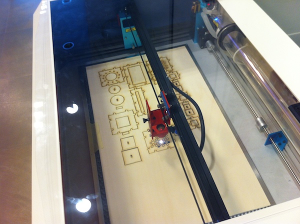 Finishing the wooden dashboard kit version