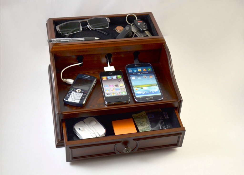 Mahagony Charging Station