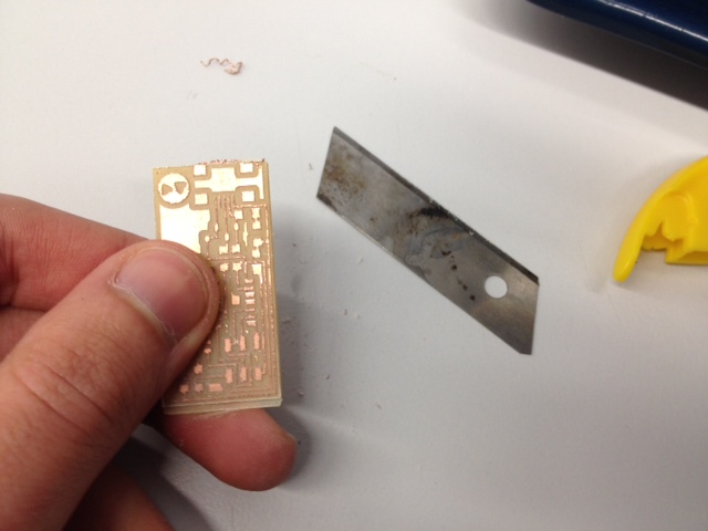 04_pcb_xcutter.jpg