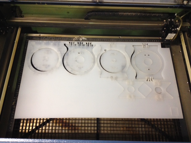 fp5.frostyacryliccut.jpg