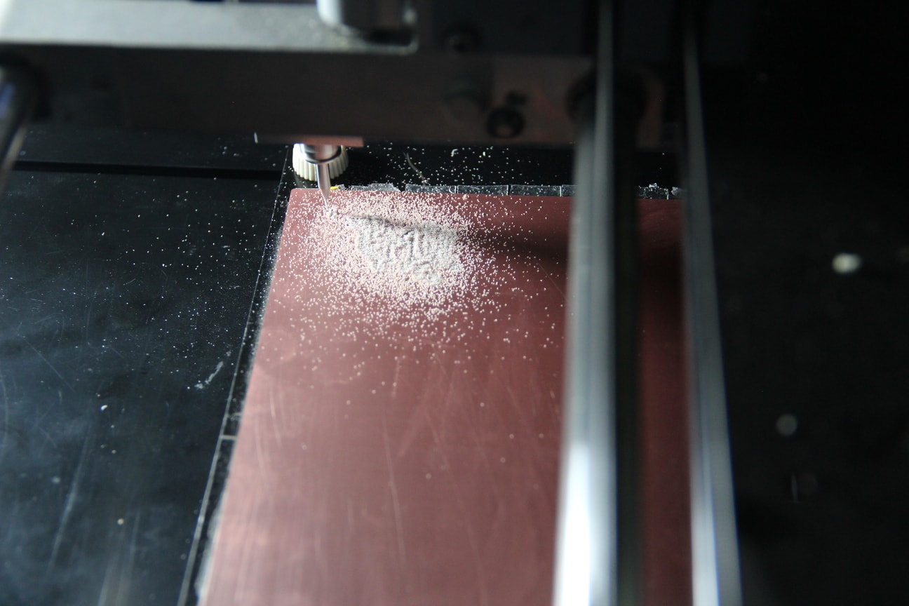 Cut traces