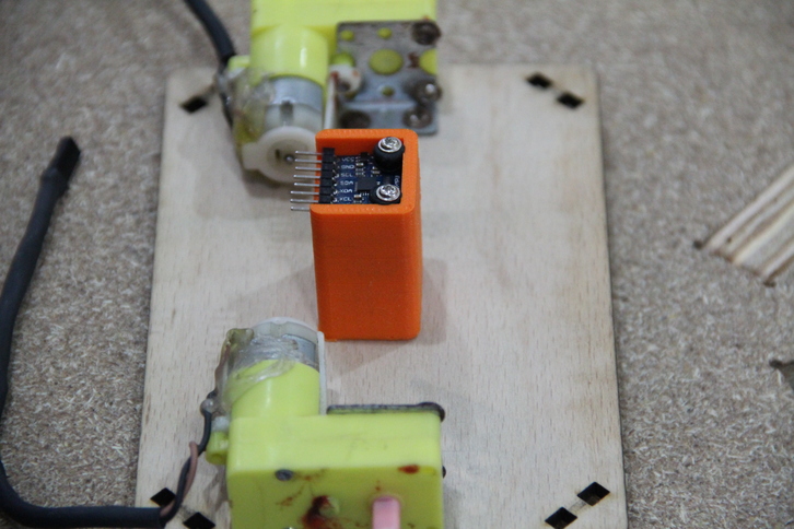 Self balancing gyro robot  